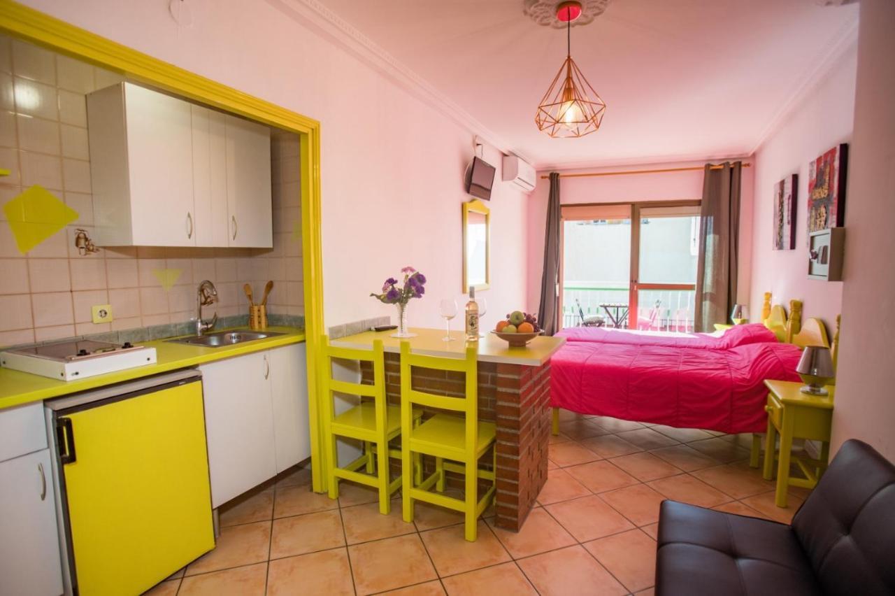 Apartamentos Carihuela Торремолинос Экстерьер фото